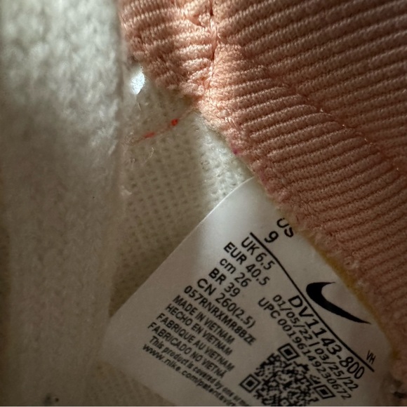 Nike High-Top Sneakers in White and Orange - Picture 7 of 7